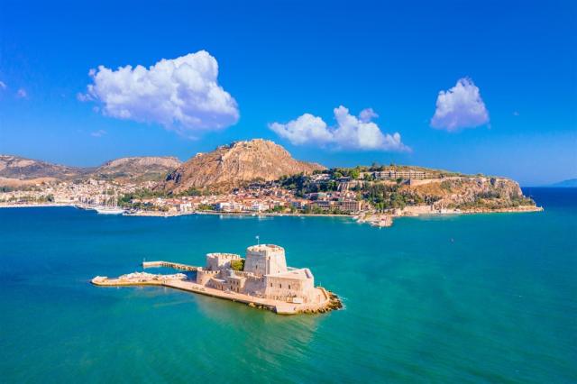 Řecko - Nafplio shutterstock_2041475642.jpg