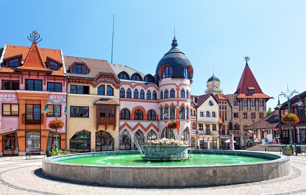 Slovensko - Komárno - náměstí Evropy shutterstock_334422596.jpg