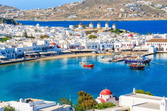 Řecko – Kykladské Ostrovy Santorini A Paros