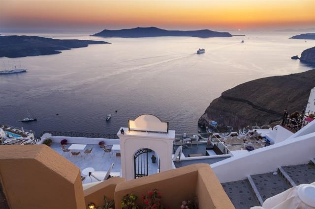 Řecko Santorini shutterstock_110969291.jpg