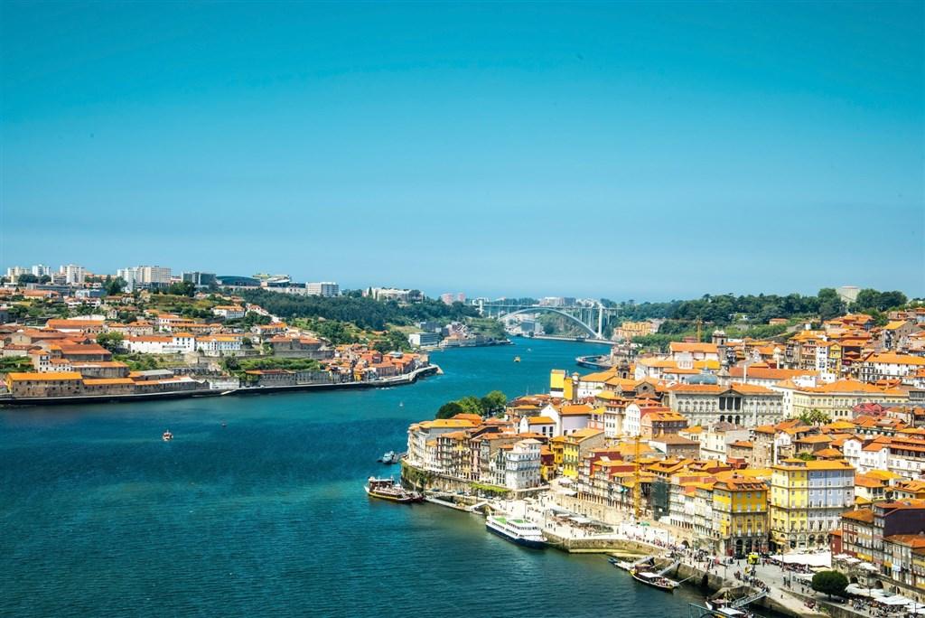 Portugalsko -Porto shutterstock_205764685.jpg