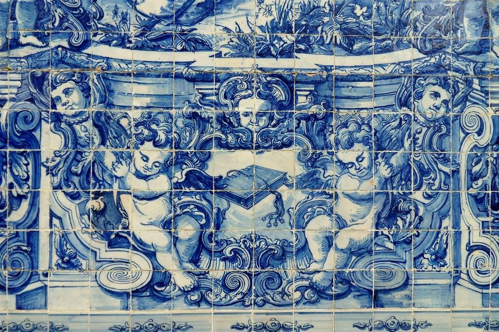 Porto- azulejos 250419_1280.jpg
