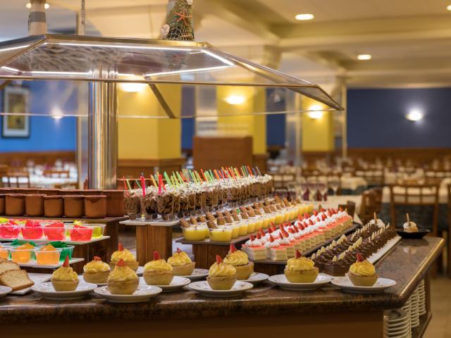 htop pineda palace 17