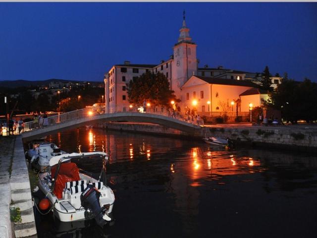 hotel-kastel-u-noci-634680066750114688_720_540.jpeg