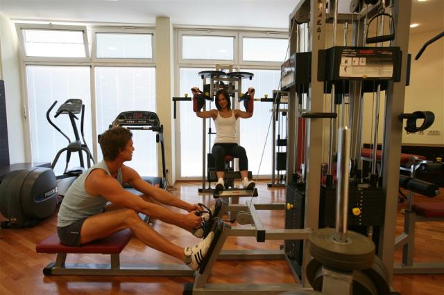 fitness in hotel Corinthia.JPG