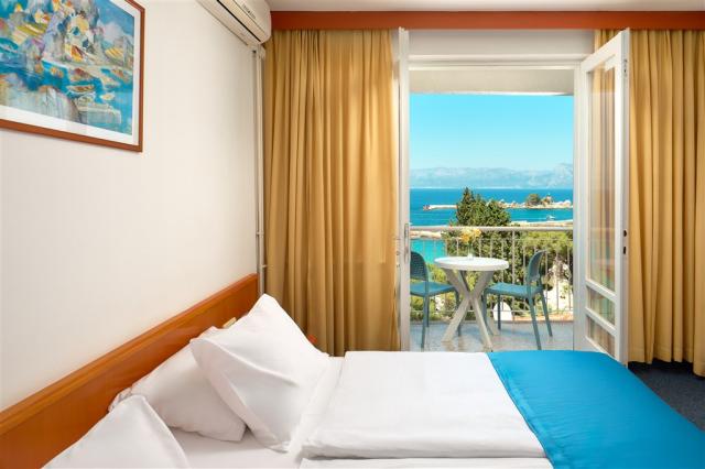 Comfort Sea view balcony.jpg