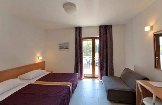 resort-villas-rubin-apartments-standard-plus-02-1114.jpg