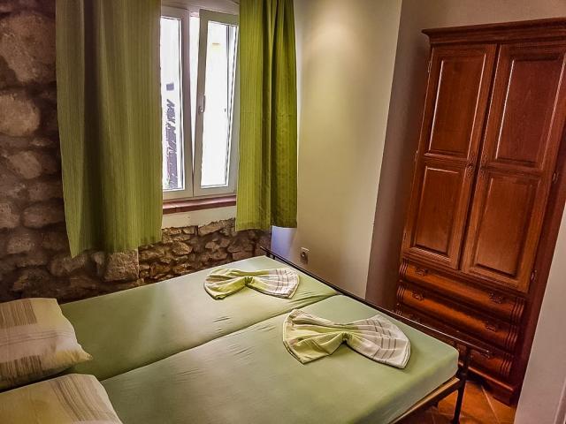 Green - bedroom 3.jpg