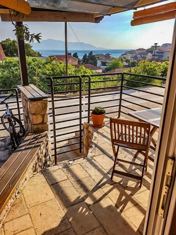 Studio - terrace 1.jpg