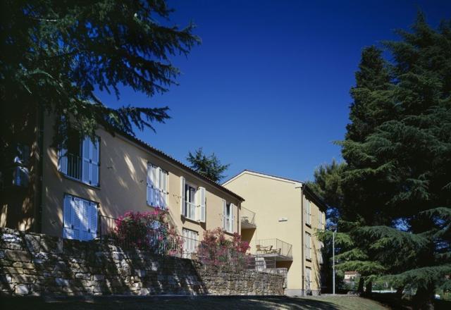 vila-bor-zunanja.jpg