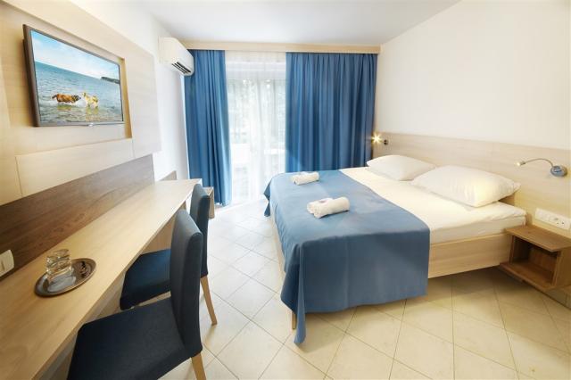 villa Bor room.jpg