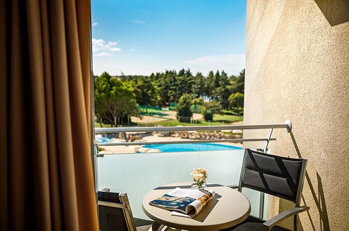 valamar-parentino-hotel-superior-room-seaside-balcony-02.jpg