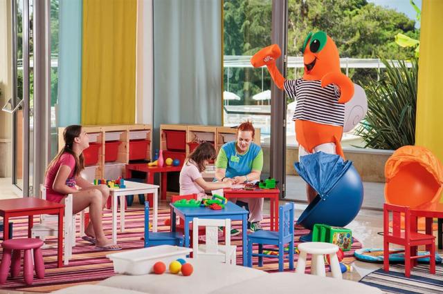 valamar-parentino-hotel-maro-club.jpg