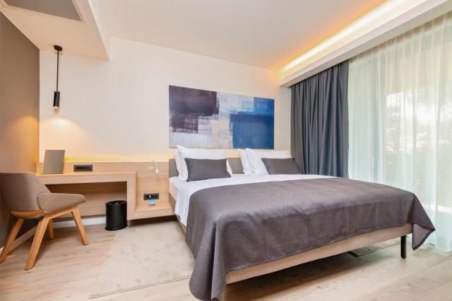 Premium suite 2.jpg