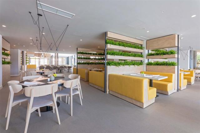 Garden Suites Park restaurant 2.jpg