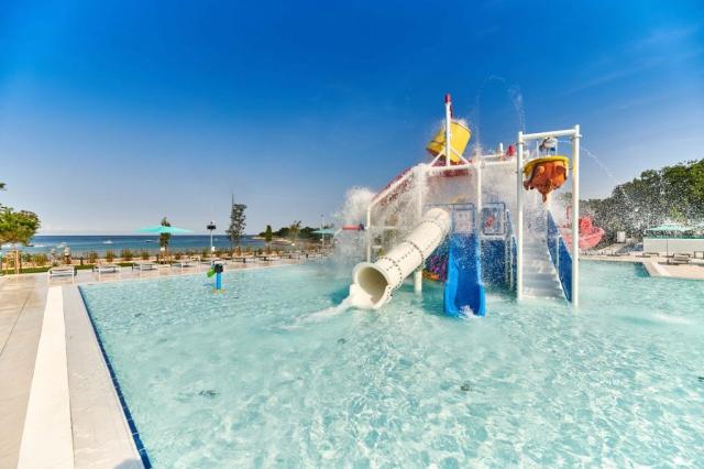 Camping Park Umag pool 4.jpg