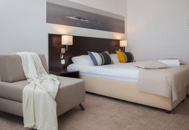 Superior room sea side 2.jpg