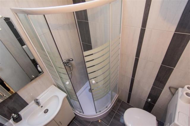 Ivanovič A4+1 bathroom.jpg