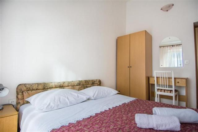Ivanovič A4+1 room 2b.jpg