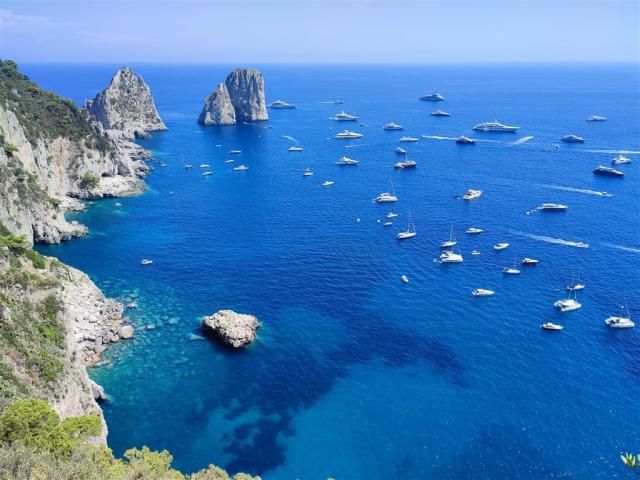 Capri Faraglioni.jpg