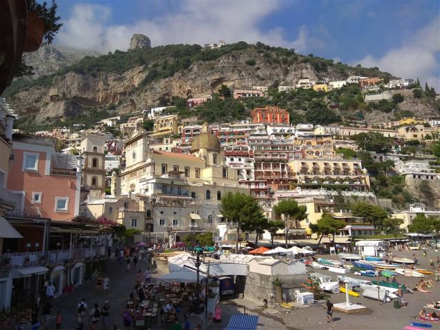 Positano od plaze.jpg