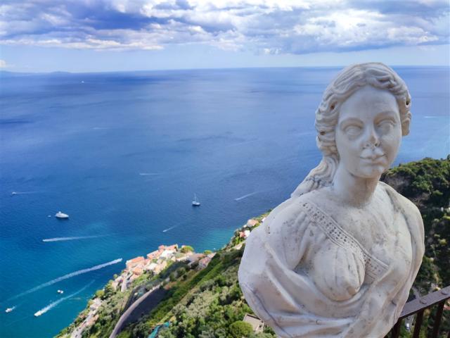 Ravello Villa Cimbrone 02.jpg