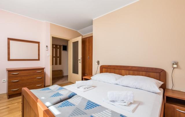 ckp831_bed_01.jpg