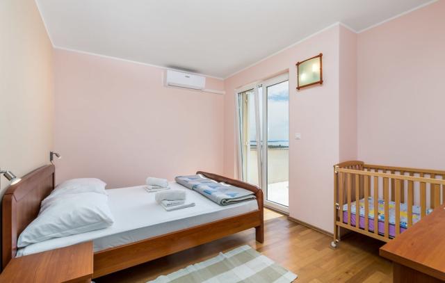 ckp831_bed_03.jpg