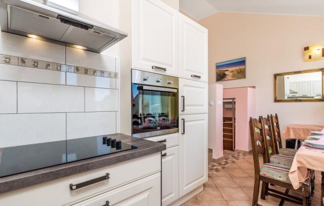 ckp831_kitchen_04.jpg