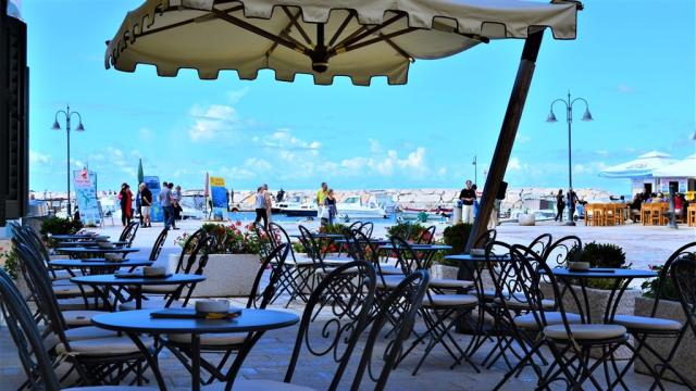 terasa-pogled-more-637187598276228320_1600_900.jpeg