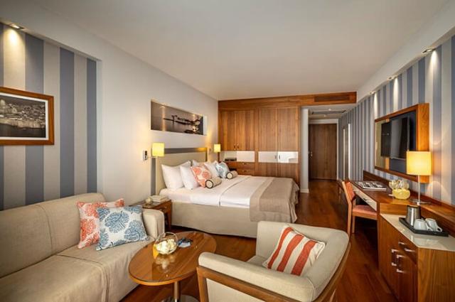 dubrovnik-president-valamar-hotel-premium-double-room-balcony-s