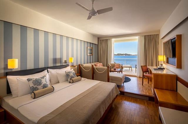 dubrovnik-president-valamar-hotel-superior-double-room-balcony-