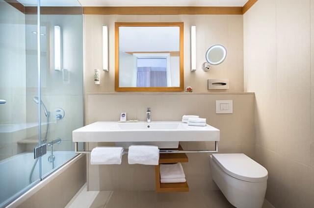 dubrovnik-president-valamar-hotel-classic-double-room-balcony-s