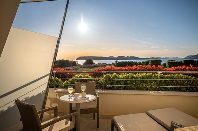 dubrovnik-president-valamar-hotel-deluxe-double-room-balcony-se
