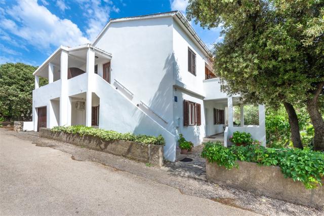 HOUSE MAGDALENA 1.JPG
