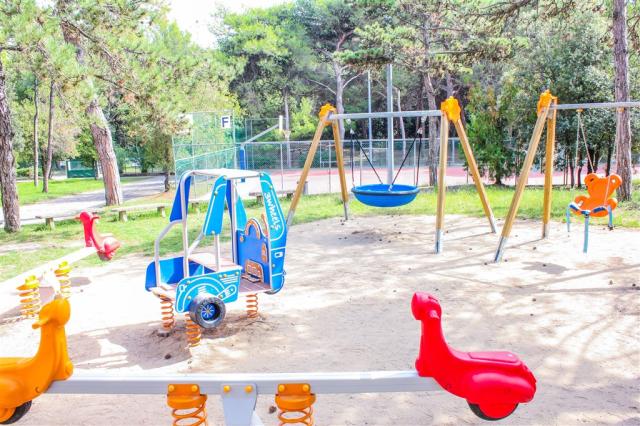 area giochi bambini.jpg