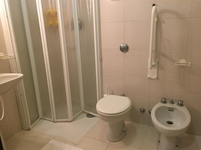 Bagno accessibile Premium 3.jpg