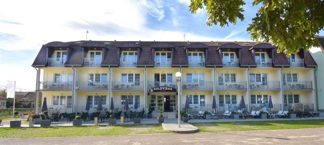 hotel total.jpg