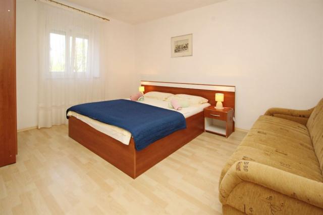 11. A2+2a ložnice.JPG