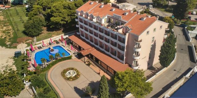 Hotel4.jpg