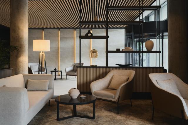 RRK-HR-lobby_2 (1).jpg