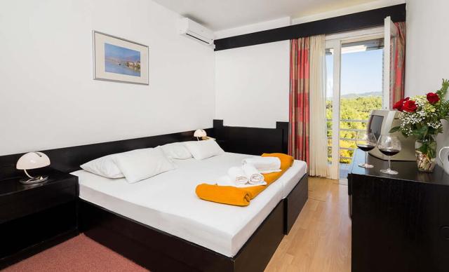 hotel-hvar-1100-_26.jpg