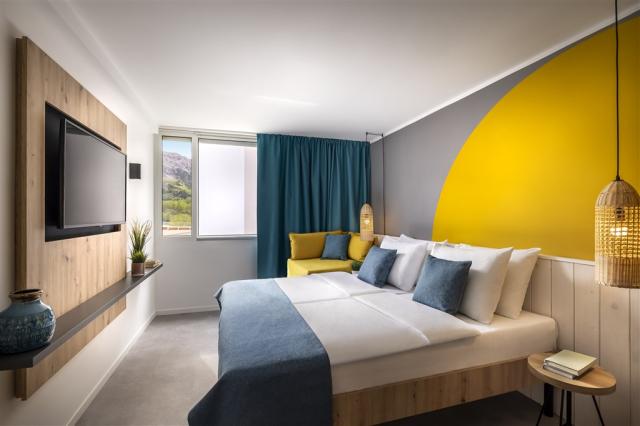 677bb6142b4c1-Corinthia Baska Sunny Hotel_Room for 2+1_01.jpg