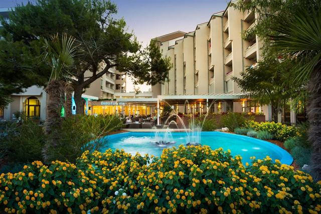 corinthia-baska-hotel-funtana-restaurant-01.jpg