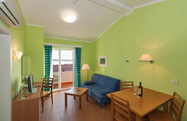 naturist-park-koversada-apartments-3-04-753.jpg