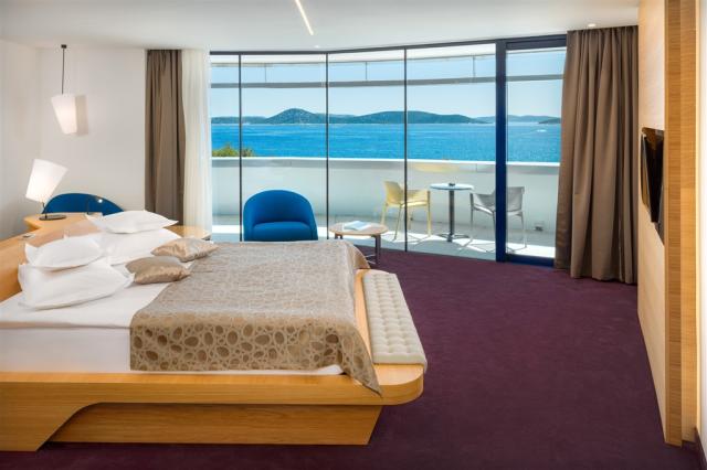 Superior Room With Sea VIew 1.jpg