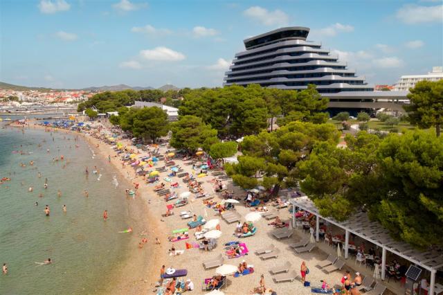 SKY EXT PLAŽA.jpg