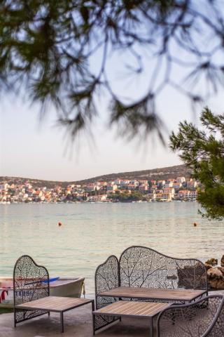 Nearby beach 3.jpg