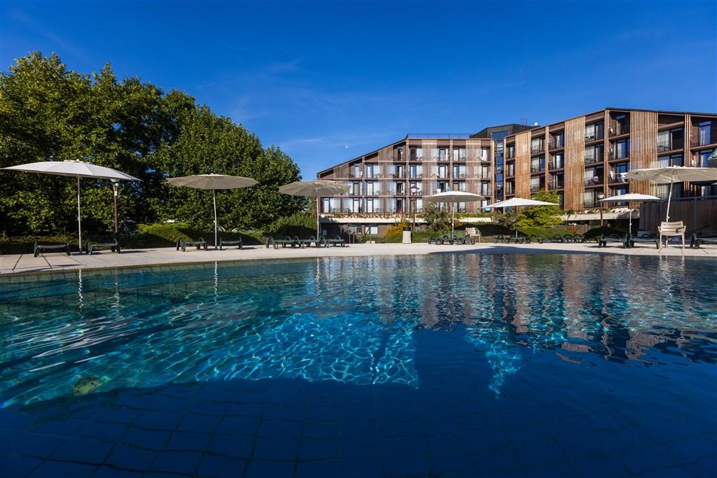 Outdoor-pools-HotelTermal-Foto-BDobrin-jul23.jpg