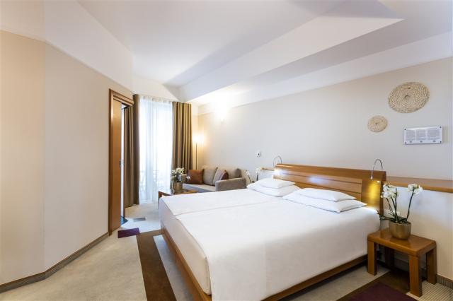 HotelLivada_DoubleRoom_02_122021_BDobrin.jpg